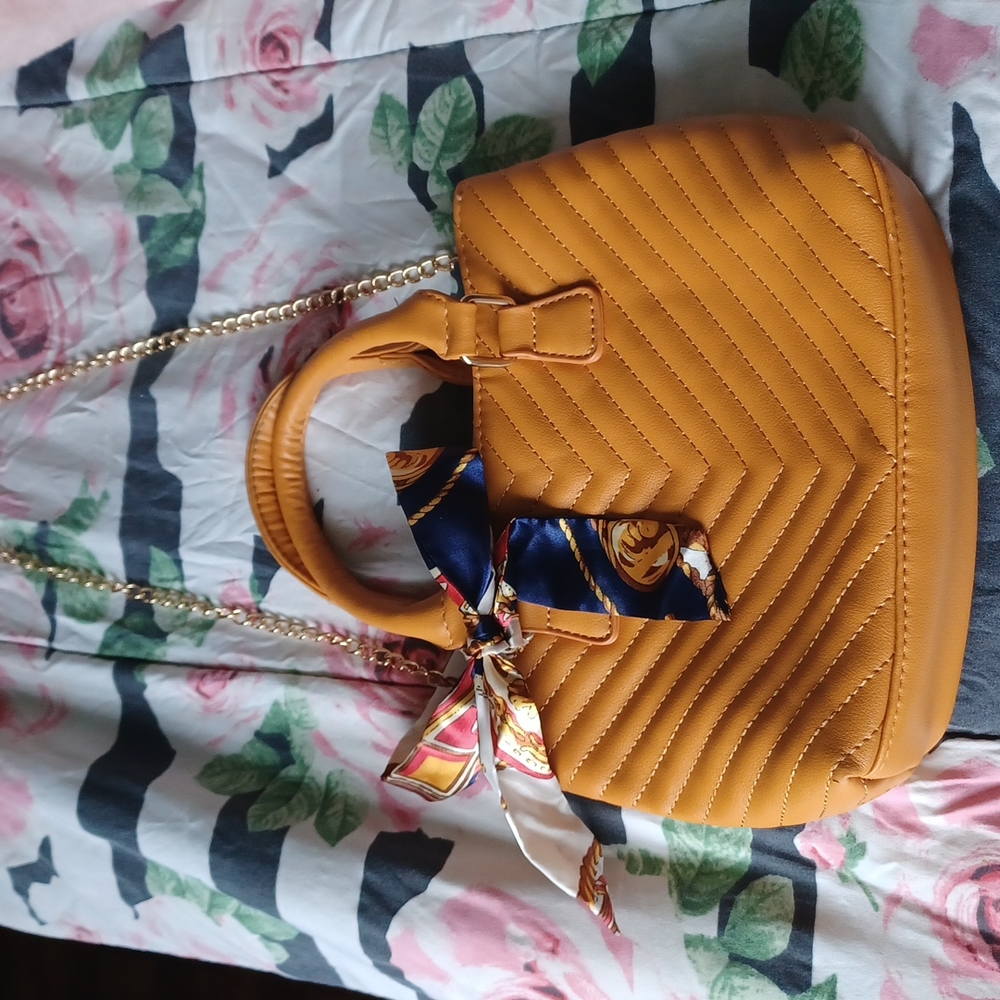 Mustard yellow crossbody